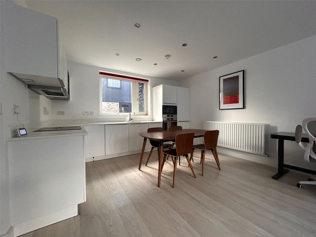 Property photo 2 of 7 Picture No. 06