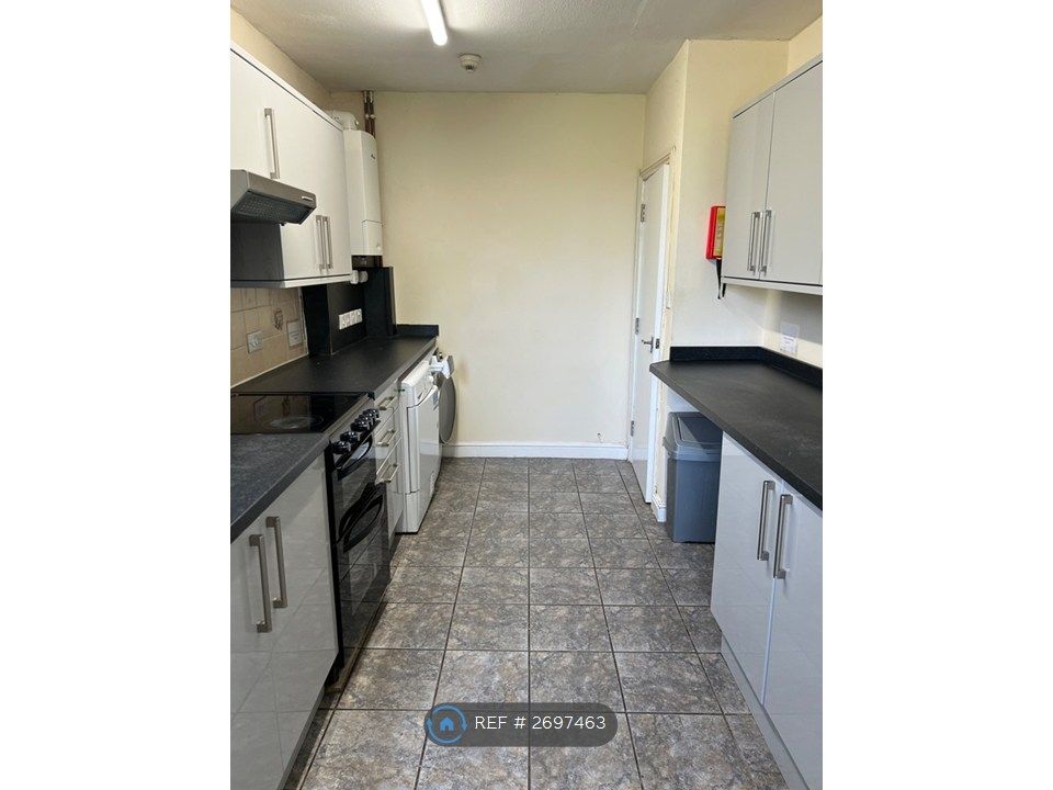 Property photo 2 of 30 Kitchen