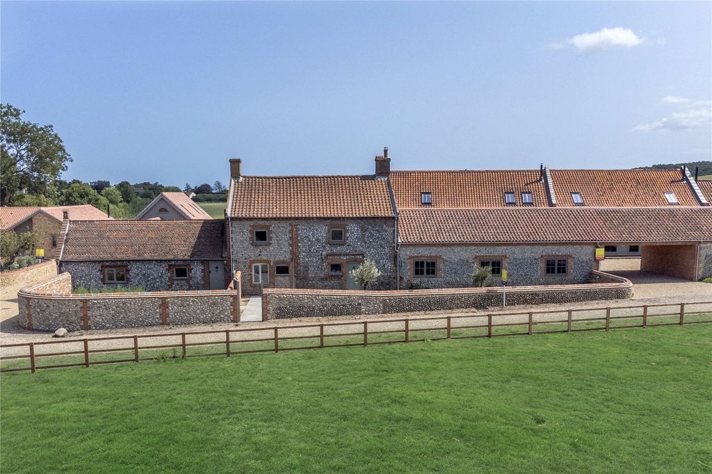 Property photo 1 of 26 Picture No. 04