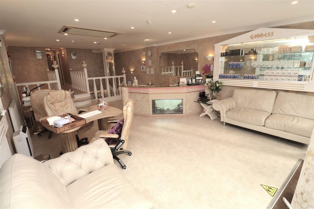 Property photo 2 of 34 Img_0615.Jpg