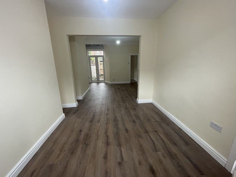 Property photo 3 of 10 Living Room Photo