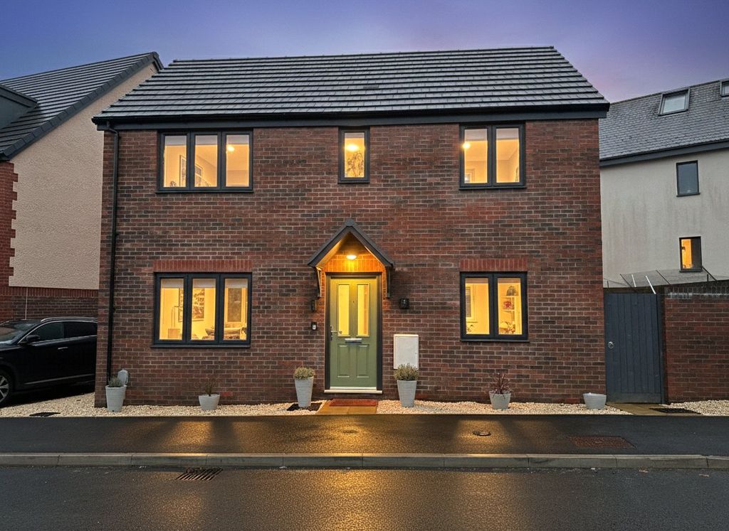 Property photo 1 of 17 Front Elevation