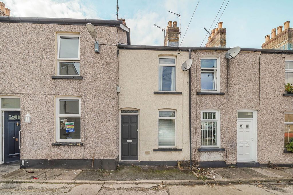 Property photo 2 of 23