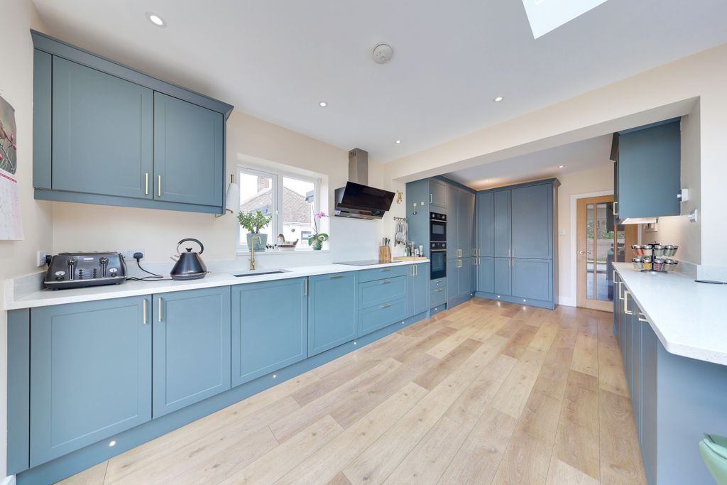 Property photo 2 of 22