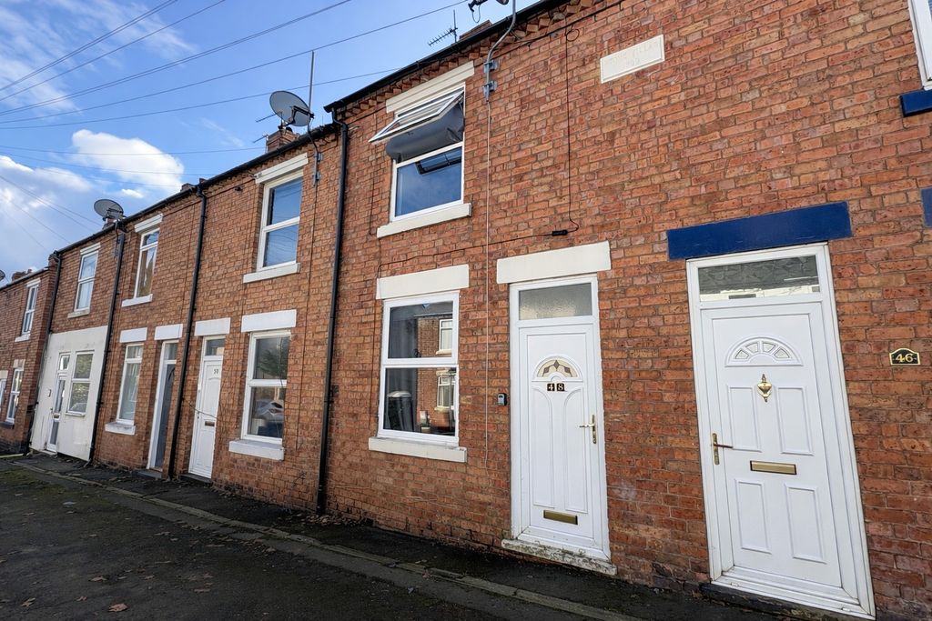 Property photo 1 of 12