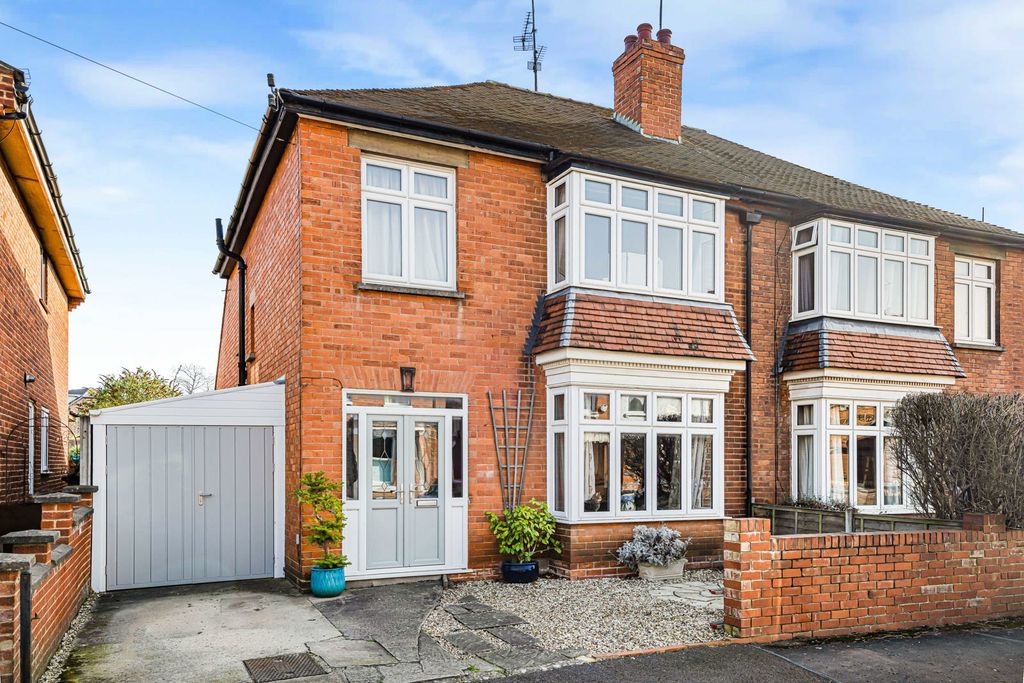 Property photo 1 of 17 Front