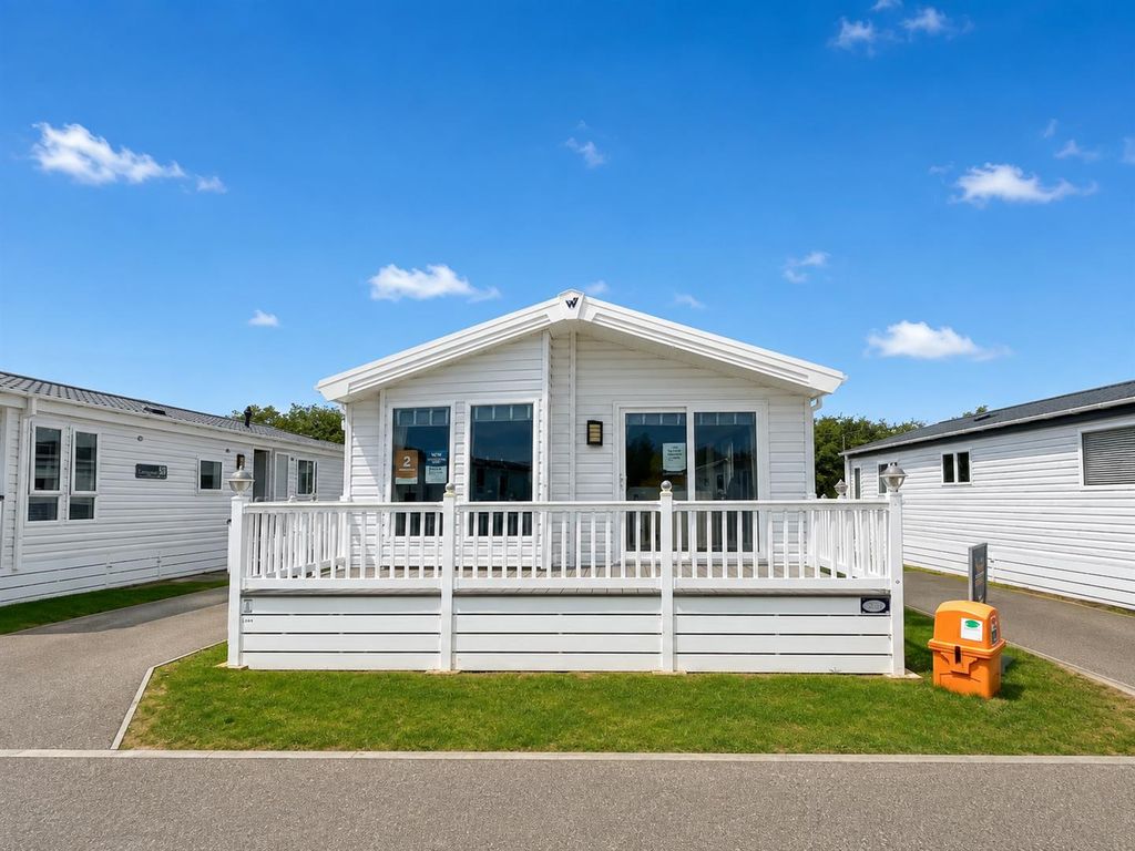 Property photo 1 of 23 Willerby Front Shot.Png