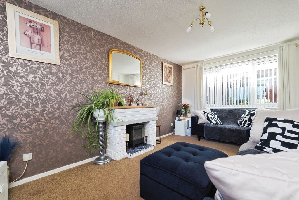 Property photo 3 of 22 Pbox-Img.Jpg