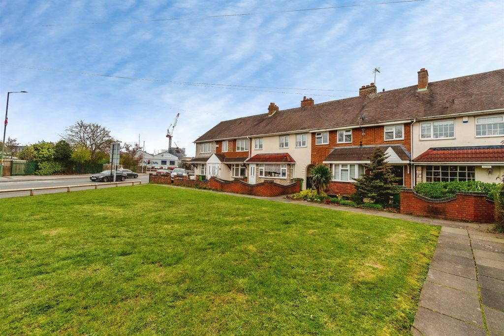 Property photo 2 of 13