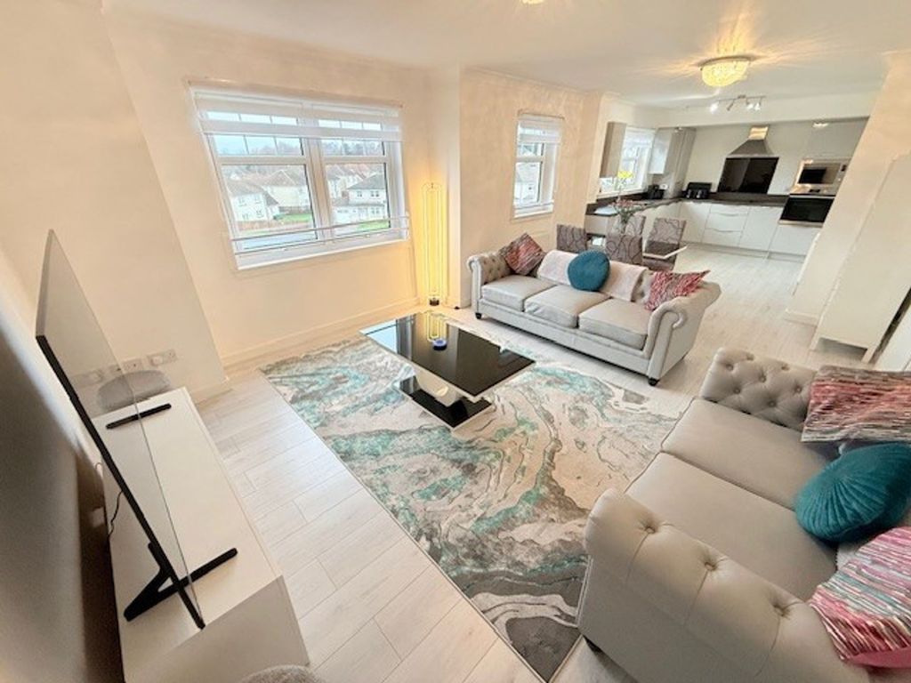 Property photo 2 of 26