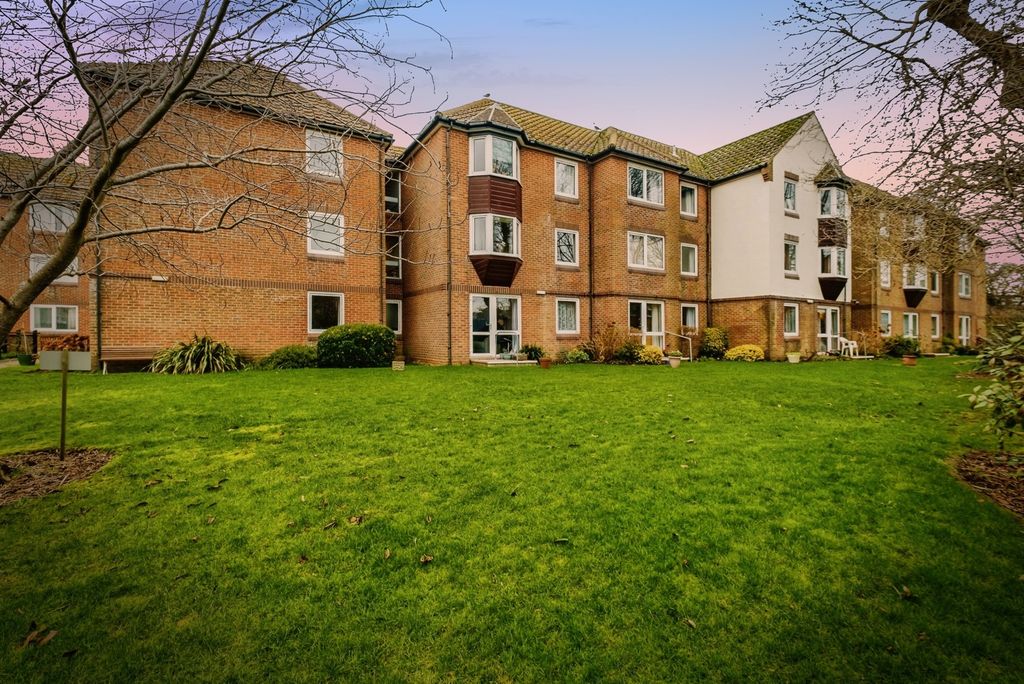 Property photo 2 of 21 Pbox-Img.Jpg