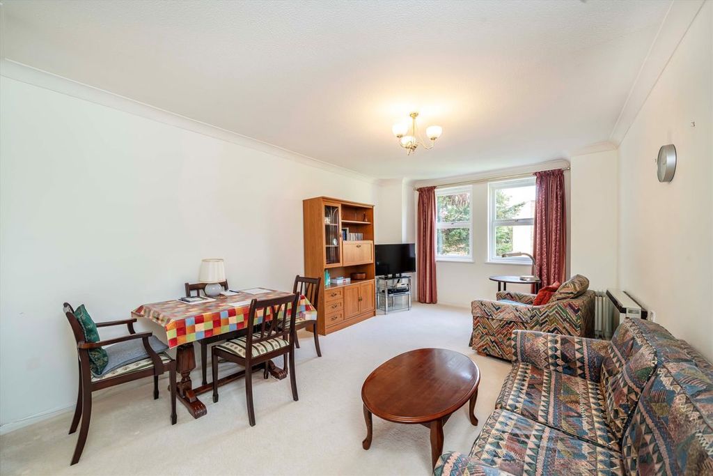 Property photo 2 of 4