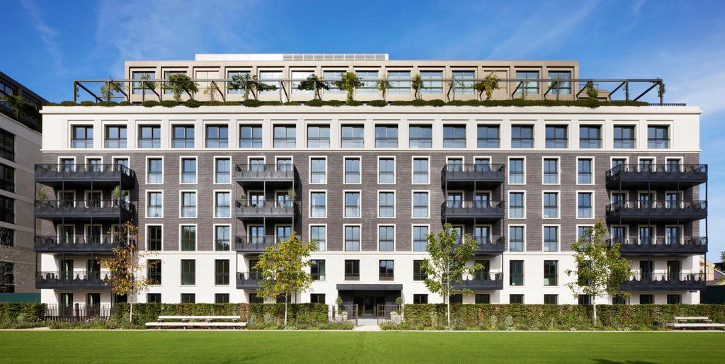 Property photo 2 of 20 Image