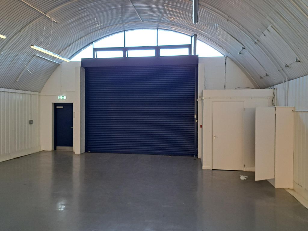 Property photo 2 of 7 Flexible Property Space