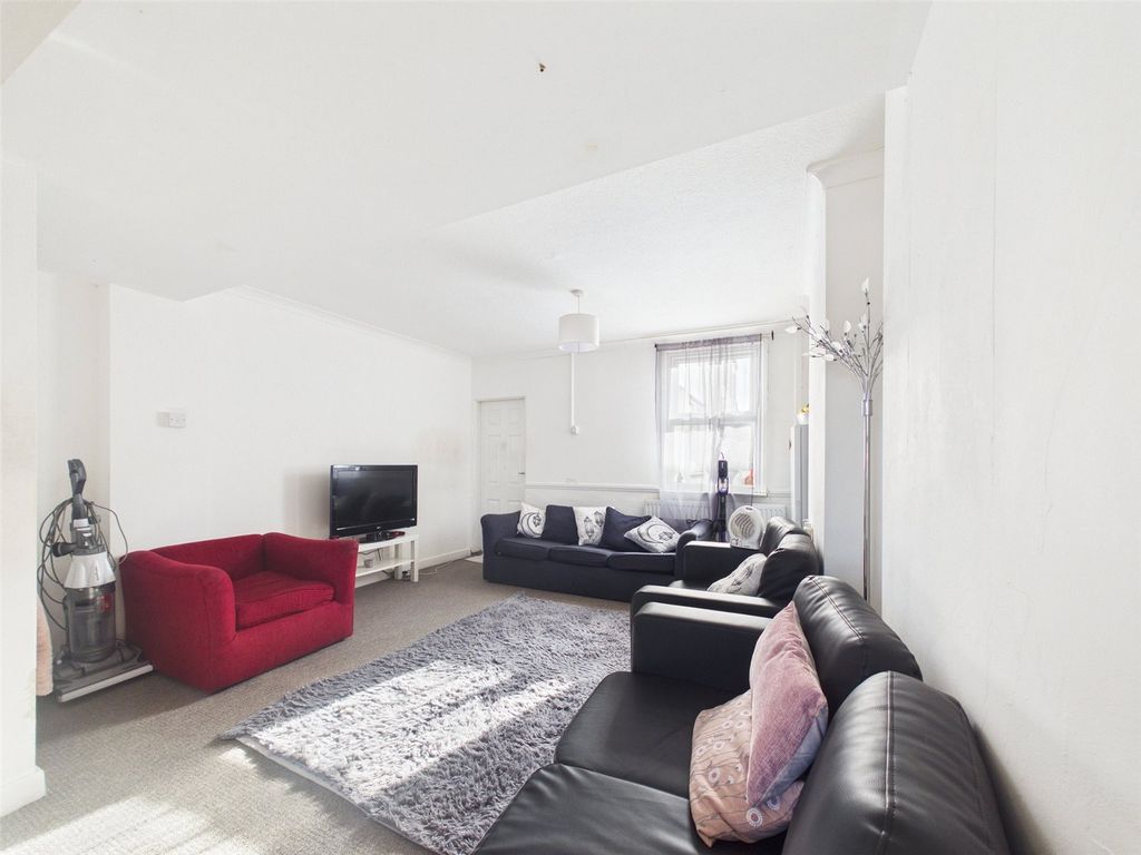 Property photo 2 of 8 Picture No. 03