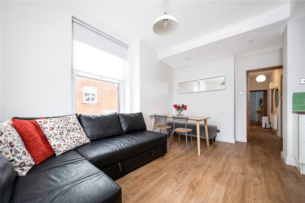 Property photo 2 of 13 Picture No. 23