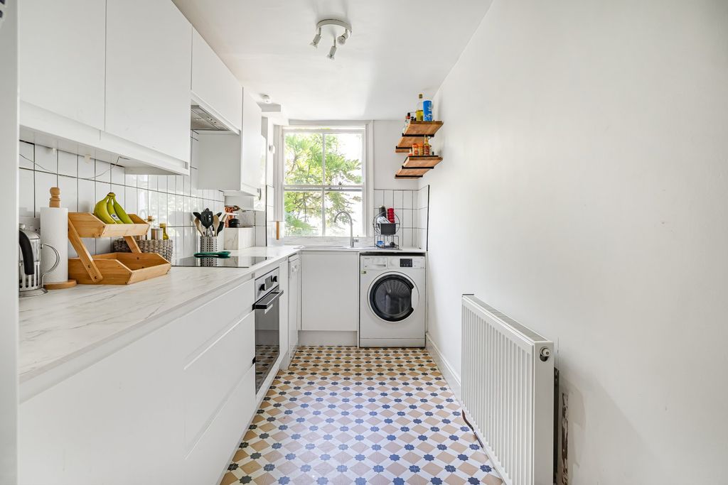 Property photo 2 of 16 Kitchen