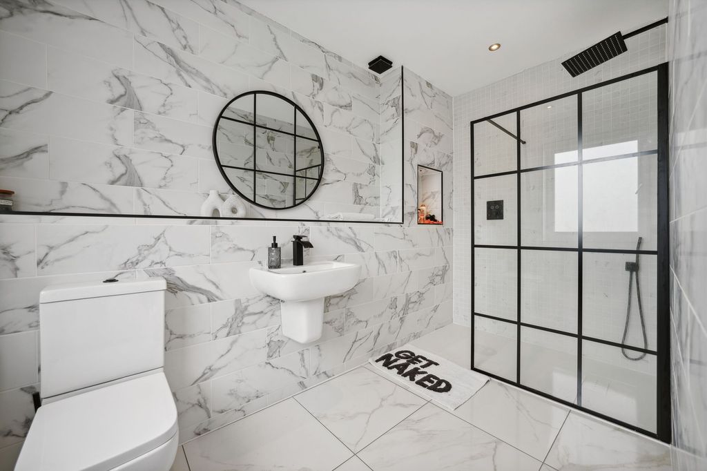 Additional image 28 of 4 bed detached house for saleClyde Grove, Crossford ML8