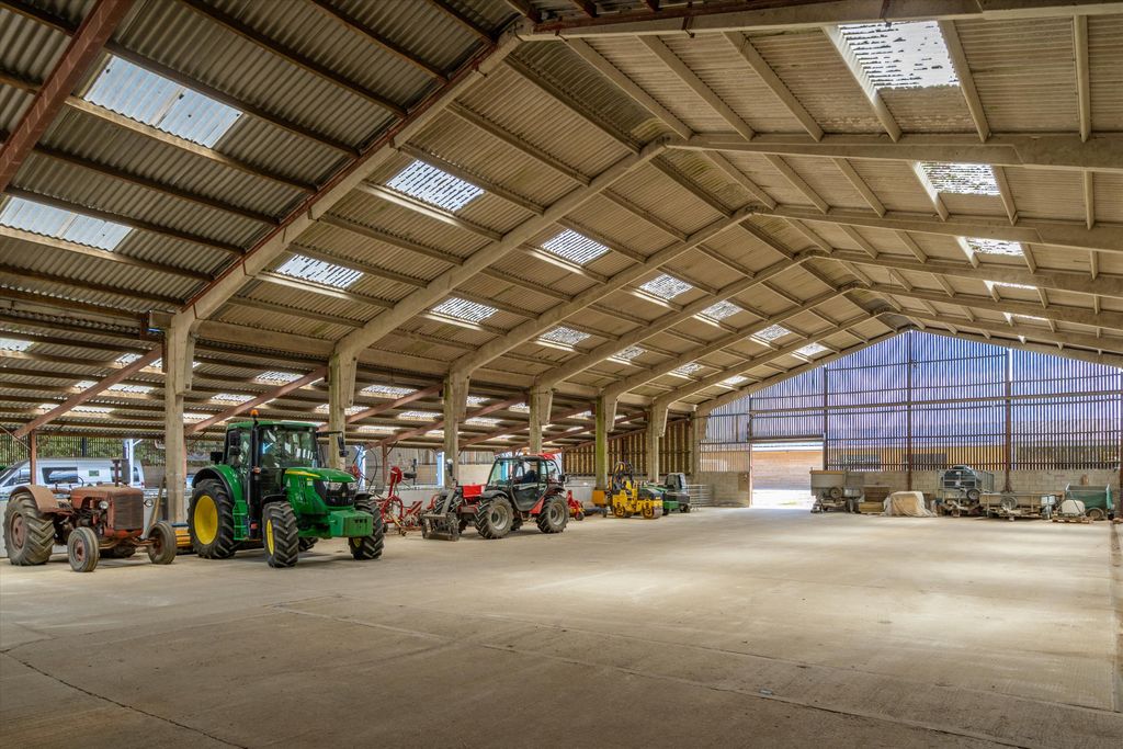 Additional image 21 of 6 bed farm for saleWotton Underwood, Buckinghamshire HP18