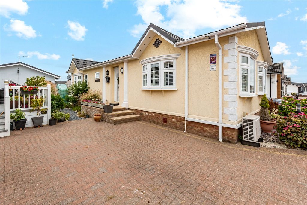 Property photo 1 of 28 Exterior