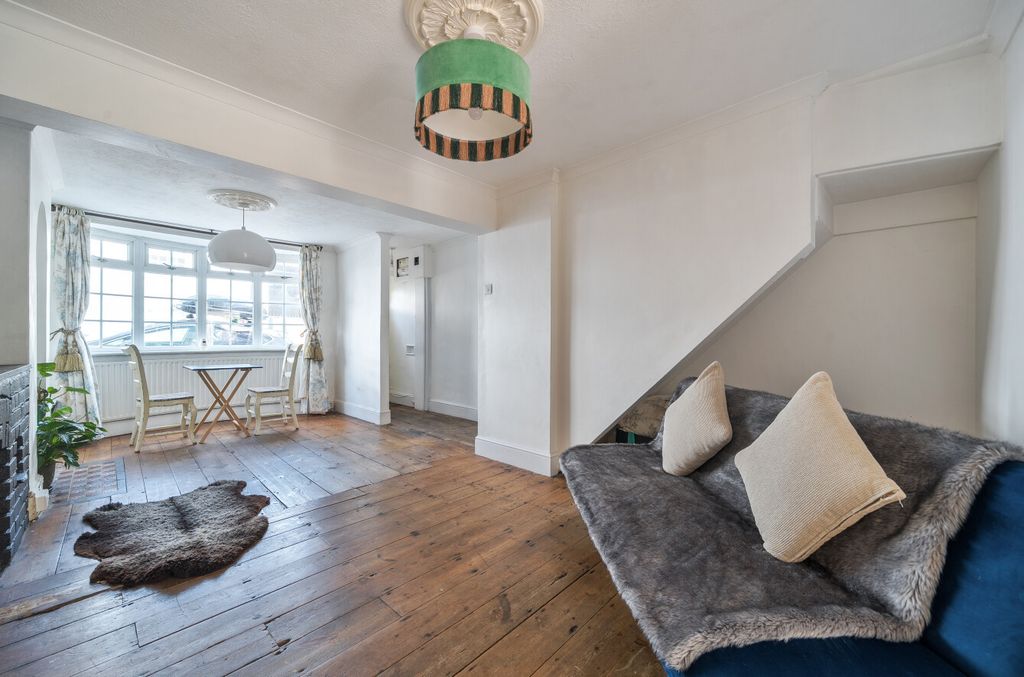 Property photo 2 of 20 1481207-18-6A3573...