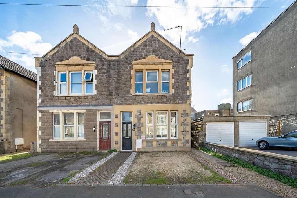 Property photo 1 of 13 Front