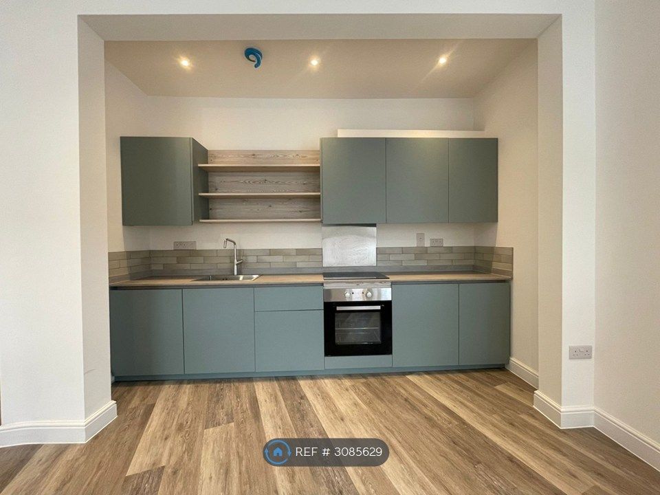 Property photo 1 of 8 Kitchen