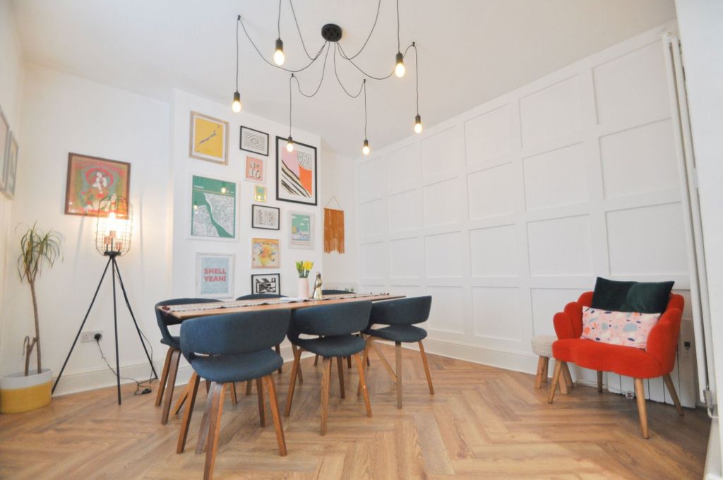 Property photo 2 of 35