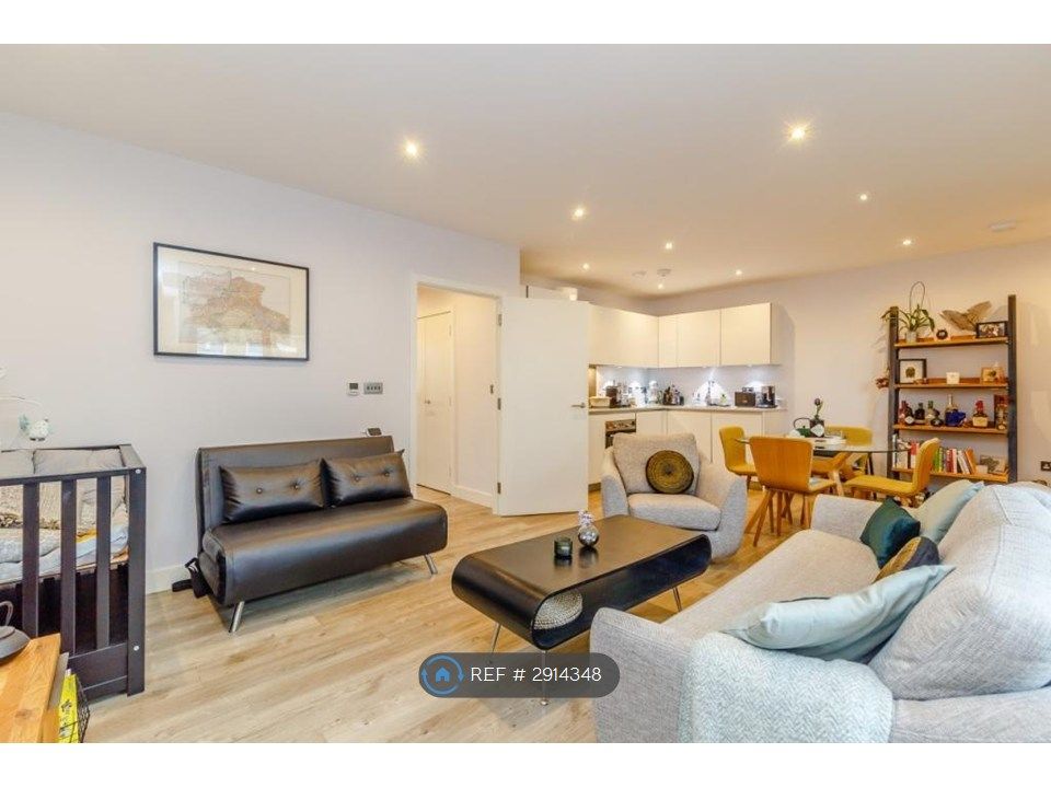 Property photo 2 of 14