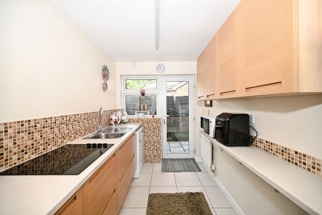 Property photo 3 of 20