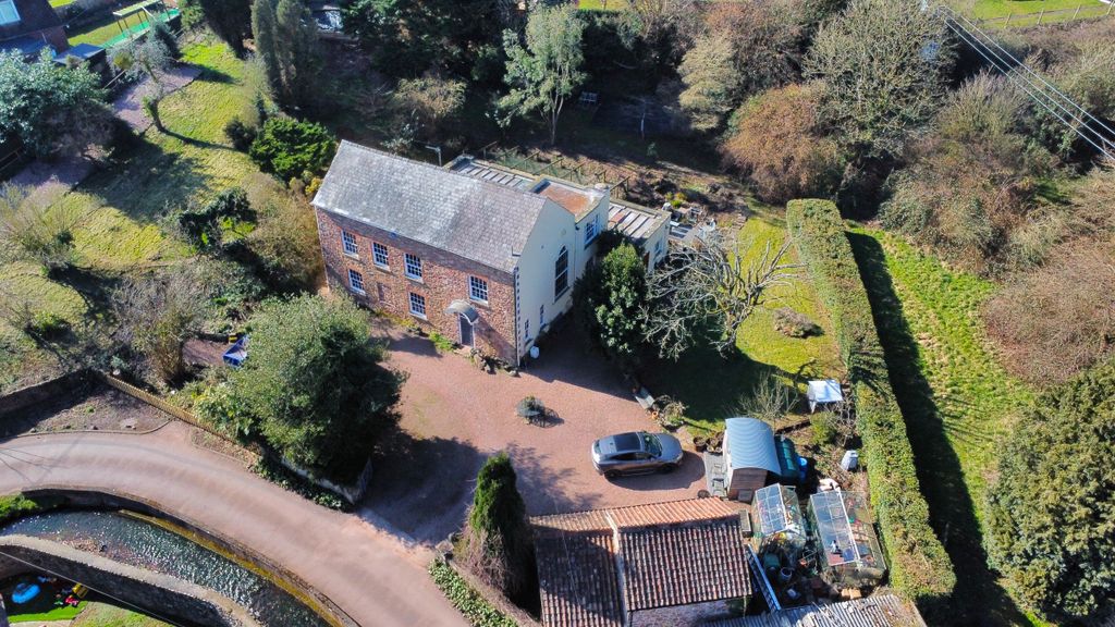 Property photo 1 of 36