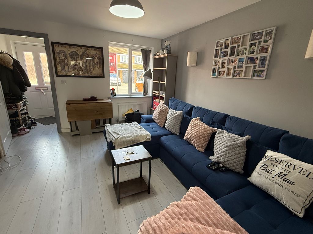 Property photo 3 of 14