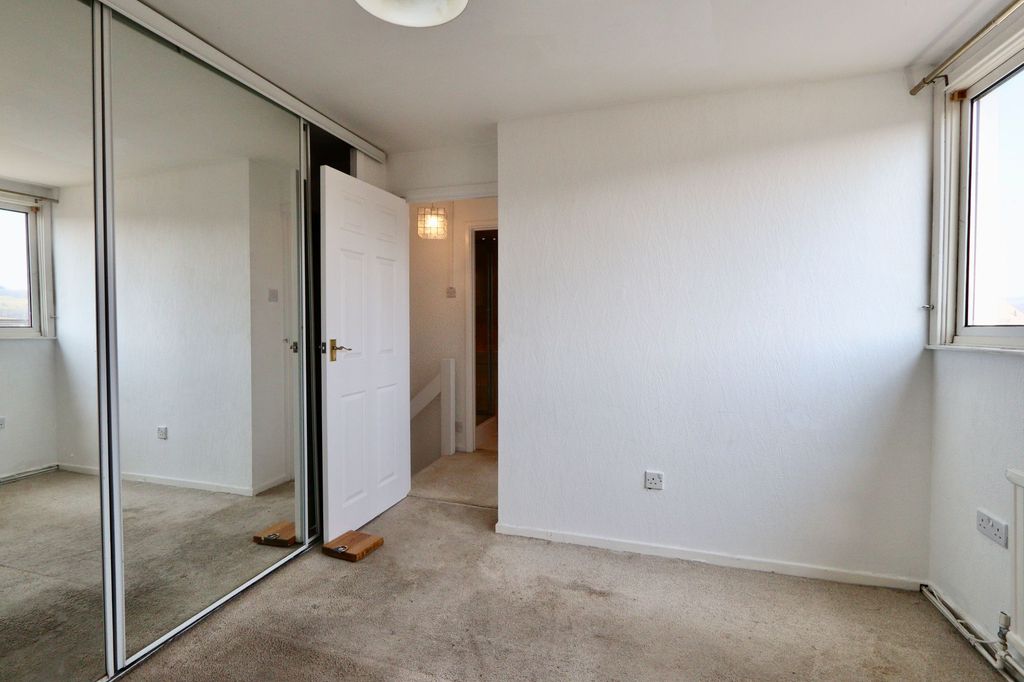 Additional image 28 of 4 bed semi-detached house for saleHighfield Crescent, Pontllanfraith NP12