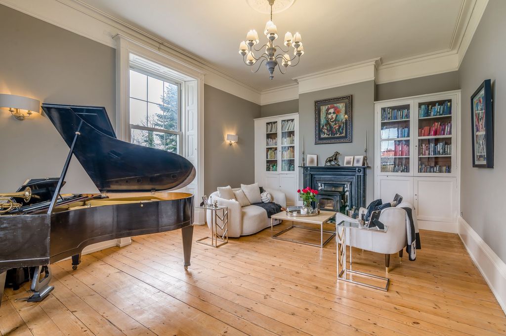 Property photo 2 of 41