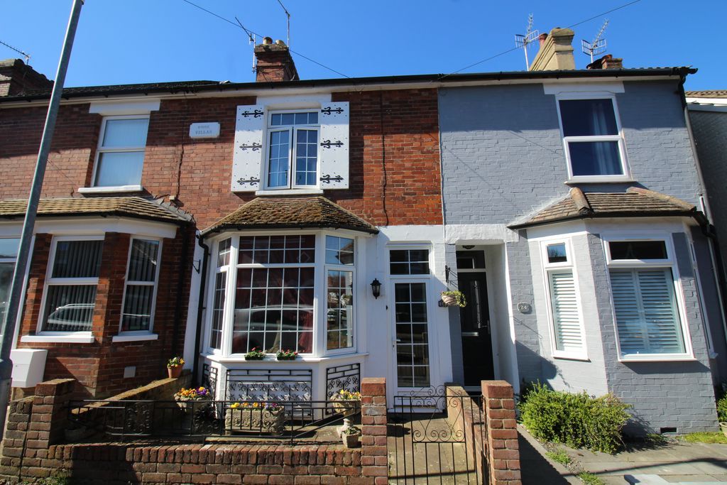 Property photo 1 of 18 Photo 16