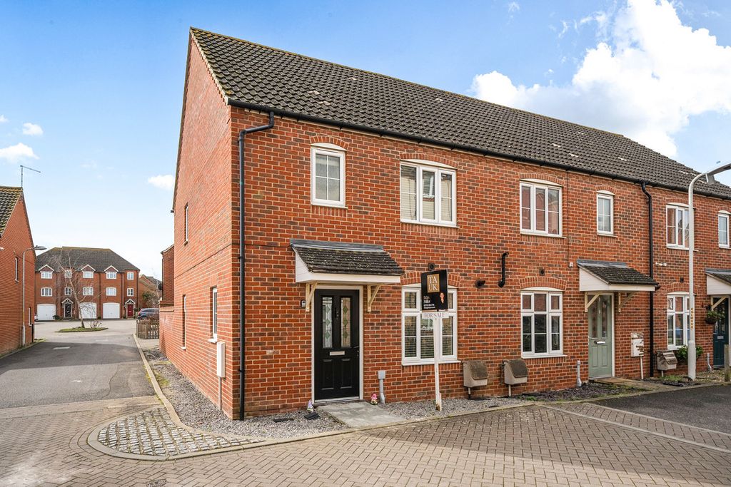 Property photo 1 of 11