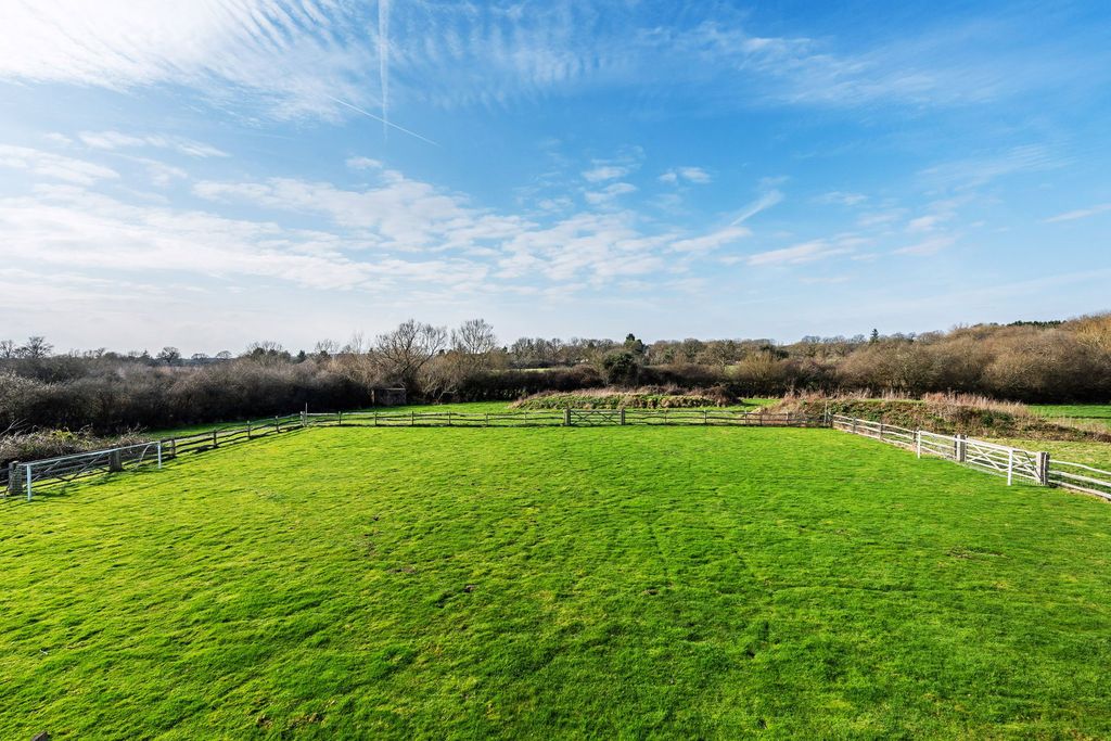 Property photo 2 of 59