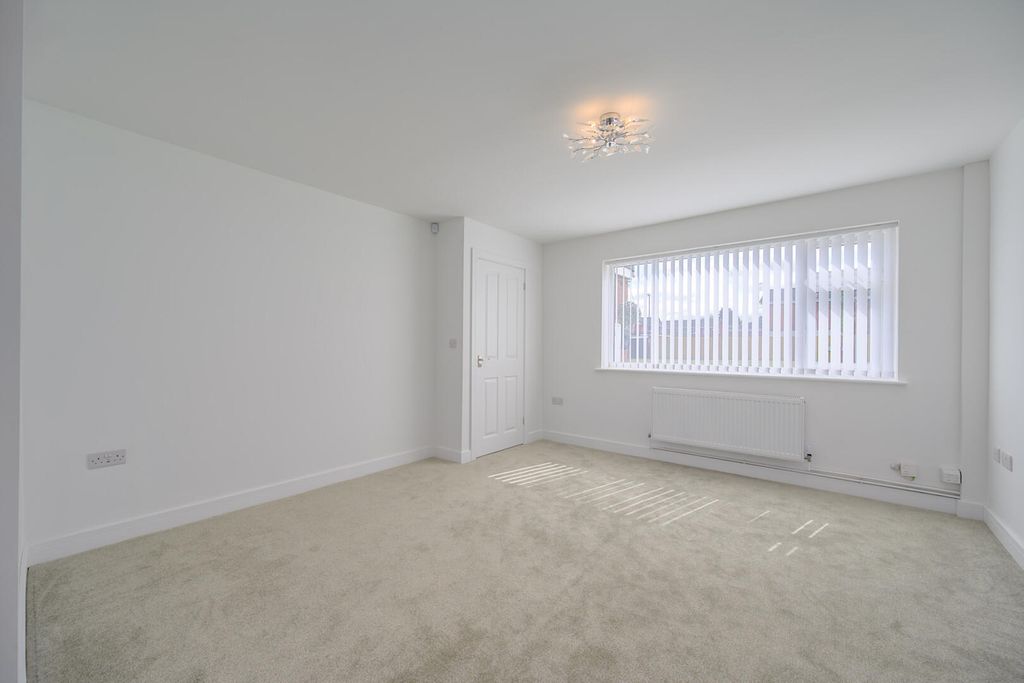 Property photo 3 of 26 Living Room