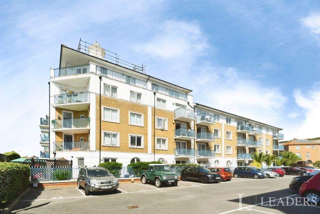 Property photo 1 of 17 Pbox-Img.Jpg
