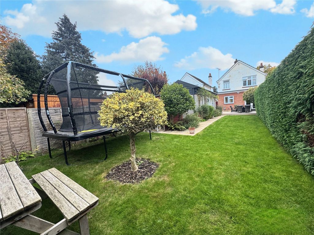 Property photo 2 of 21 Picture No. 33