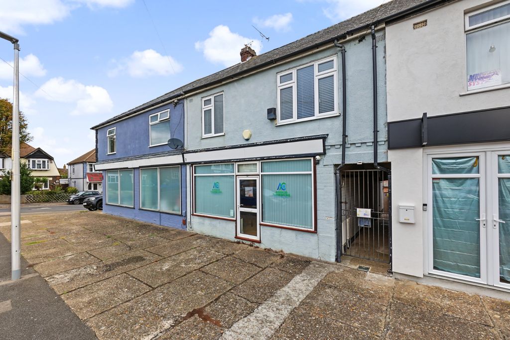 Property photo 1 of 15 5899430