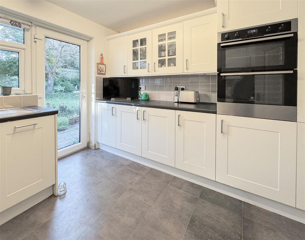 Property photo 3 of 17 14-Img_2635.Jpg