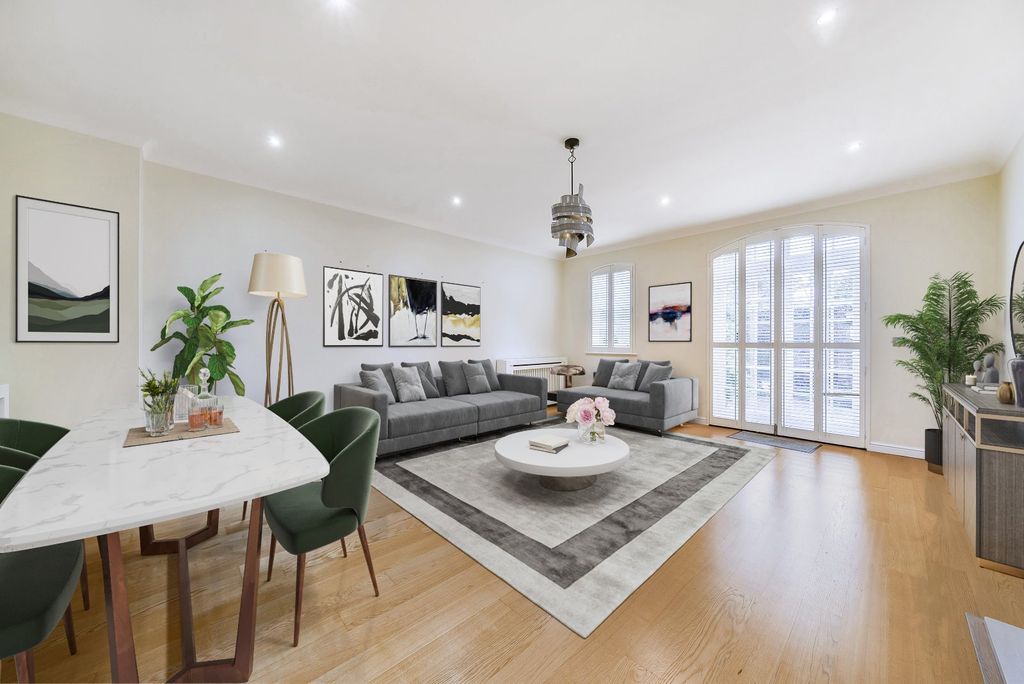 Property photo 3 of 15 Reception