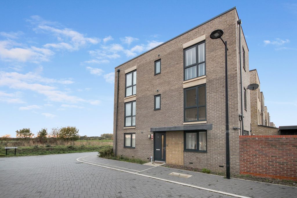 Property photo 1 of 13 Img_9405