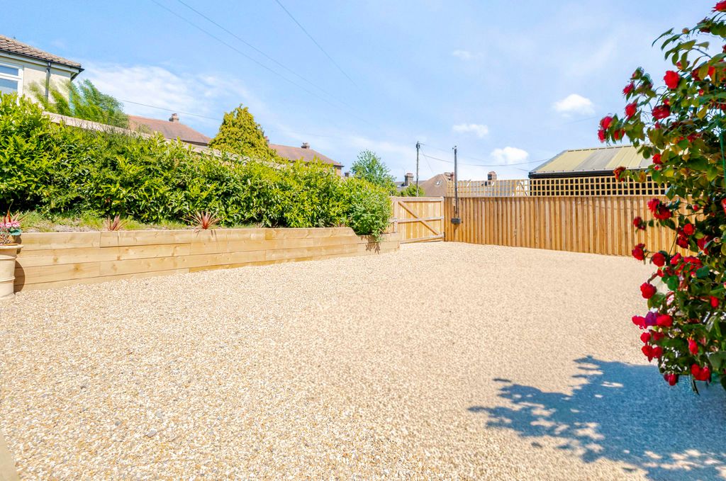 Property photo 2 of 16 Photo 13