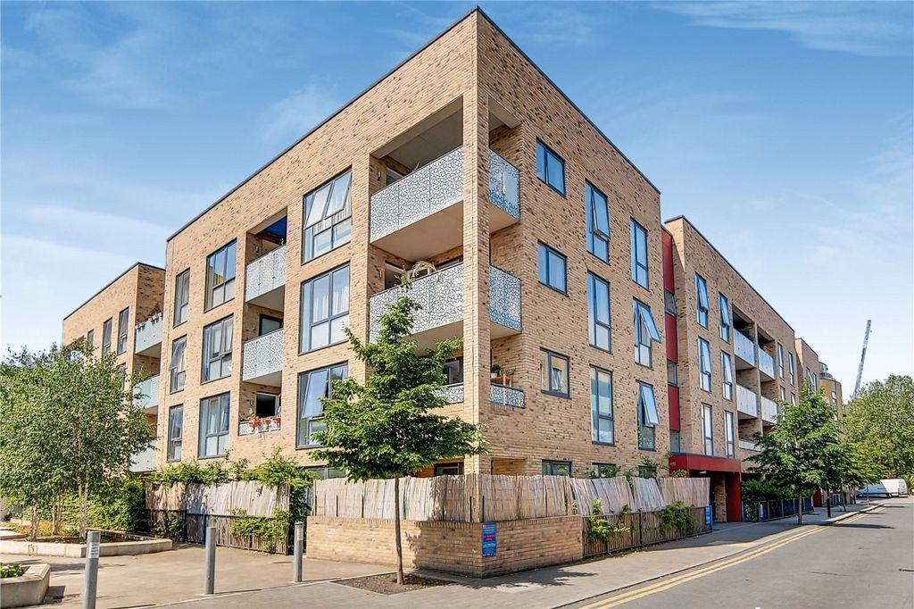 Property photo 2 of 7 Picture No. 11