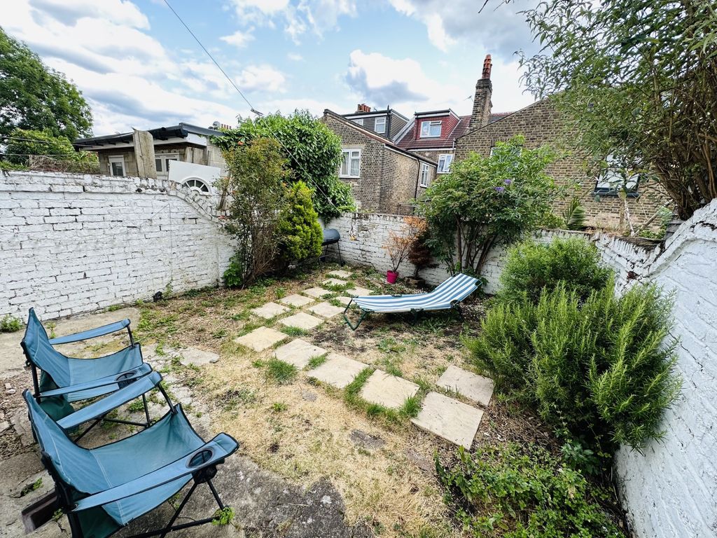 Property photo 2 of 15