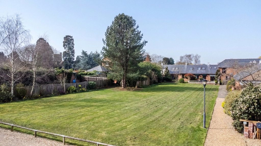 Property photo 1 of 22 Communal Grounds