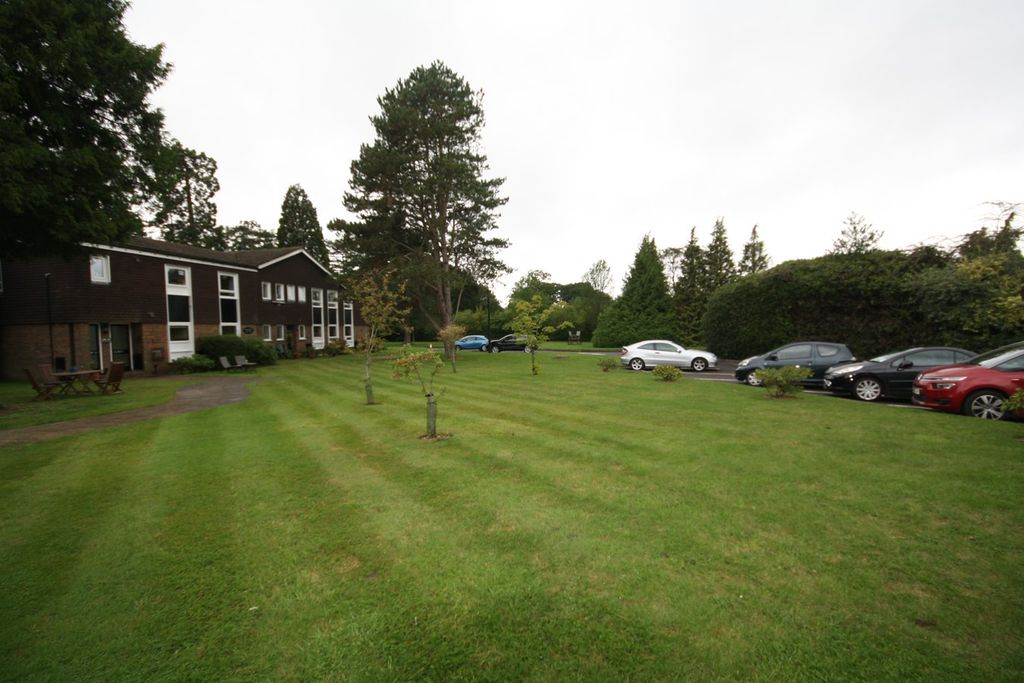 Property photo 2 of 13