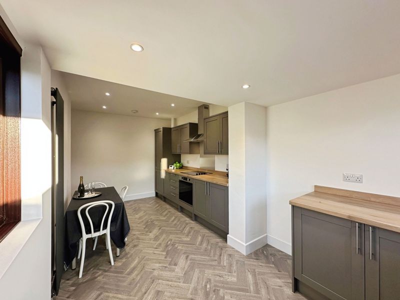 Property photo 3 of 15 Photo 10